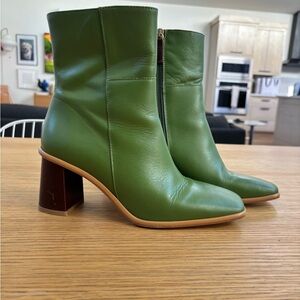 Alohas Green Leather Boots 39